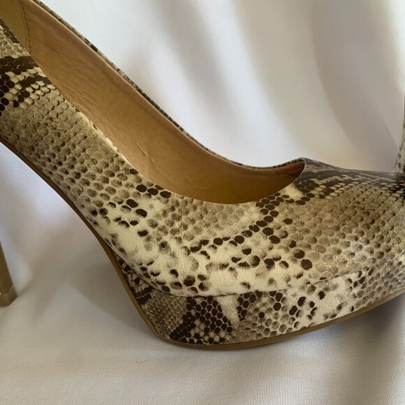 Chinese Laundry Snakeskin platform Shoes Size 9.5 - Picture 4 of 10